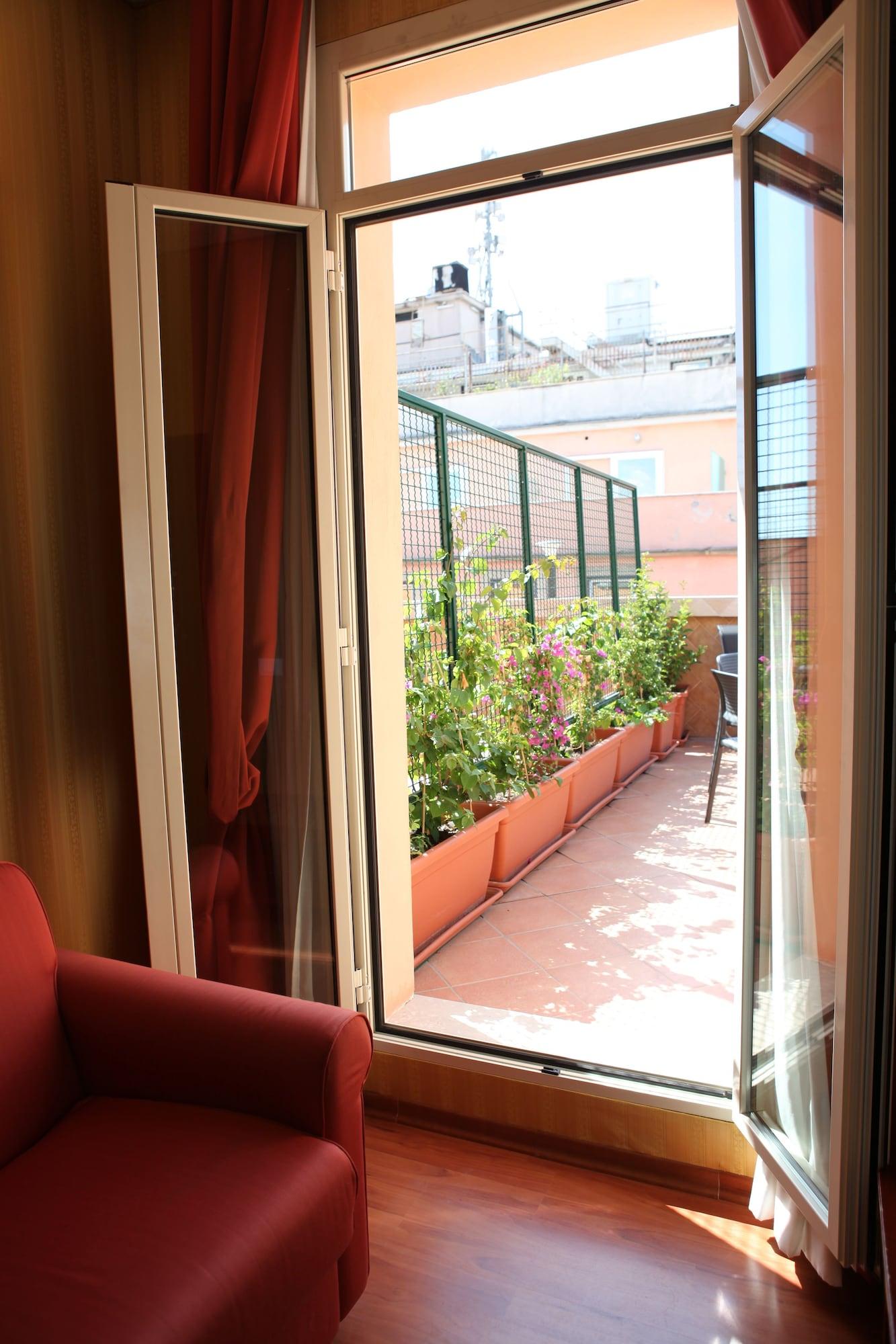 아우구스타 루실라 팰리스 호텔 로마 외부 사진